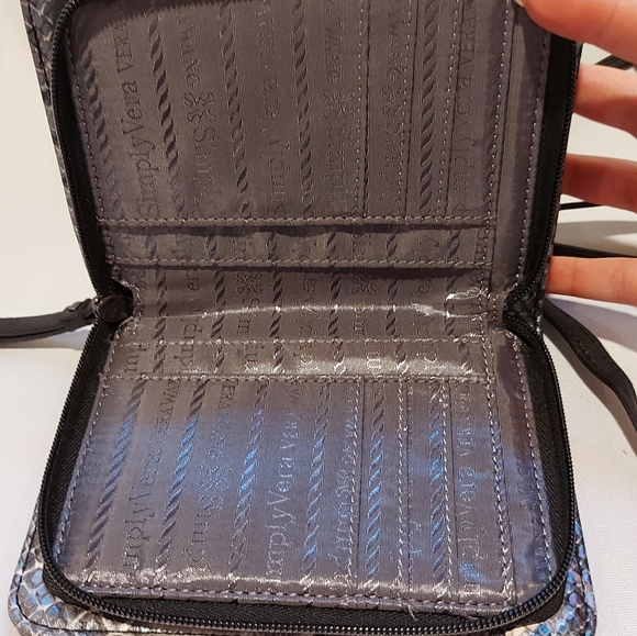 VERA WANG PHONE PURSE NWOT! - Picture 5 of 7